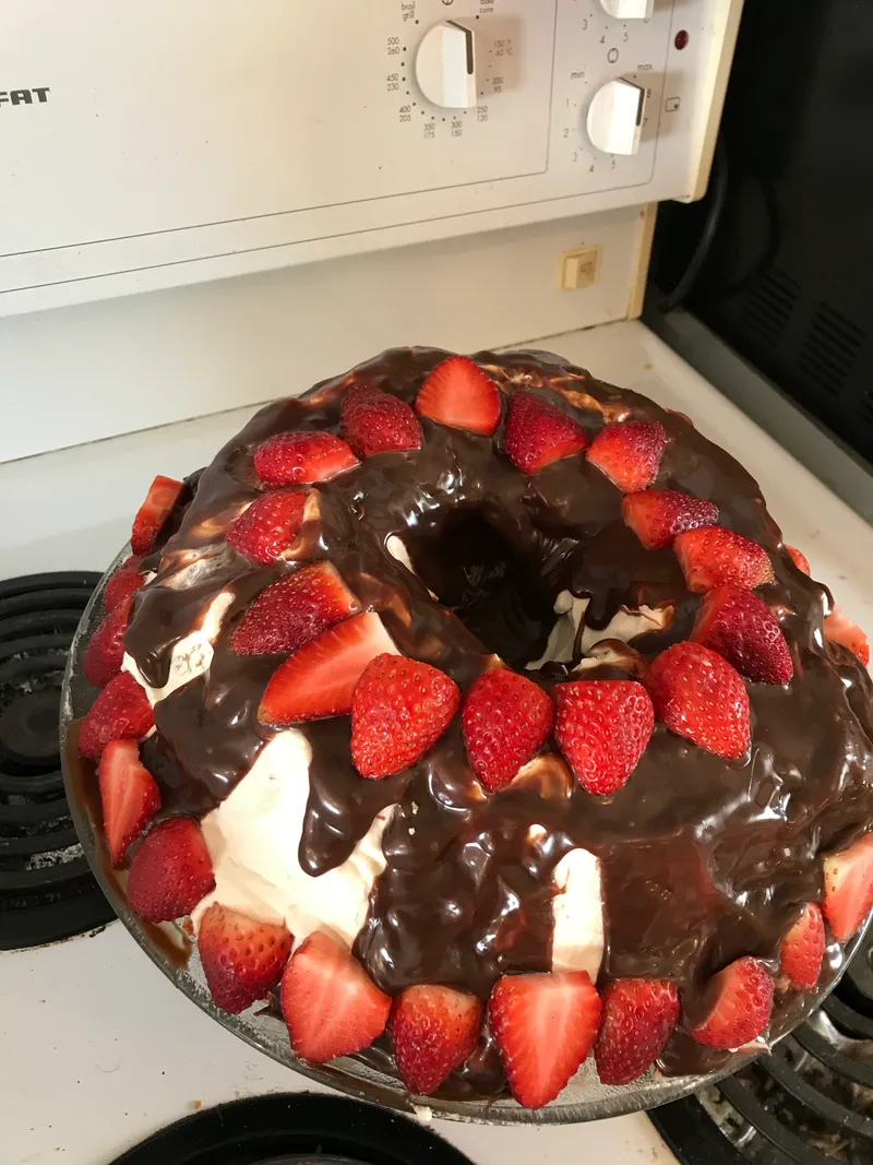 Gâteau des anges fraise et chocolat