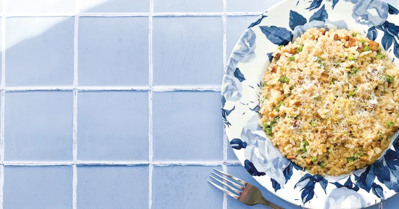 Risotto aux petits pois, au parmesan et au tofu fumé