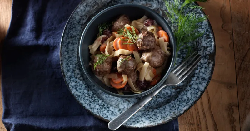 Boulettes à la viande à la suédoise avec pâtes