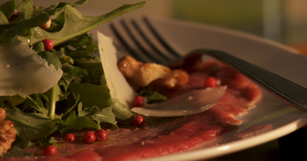 Carpaccio de boeuf et crostini