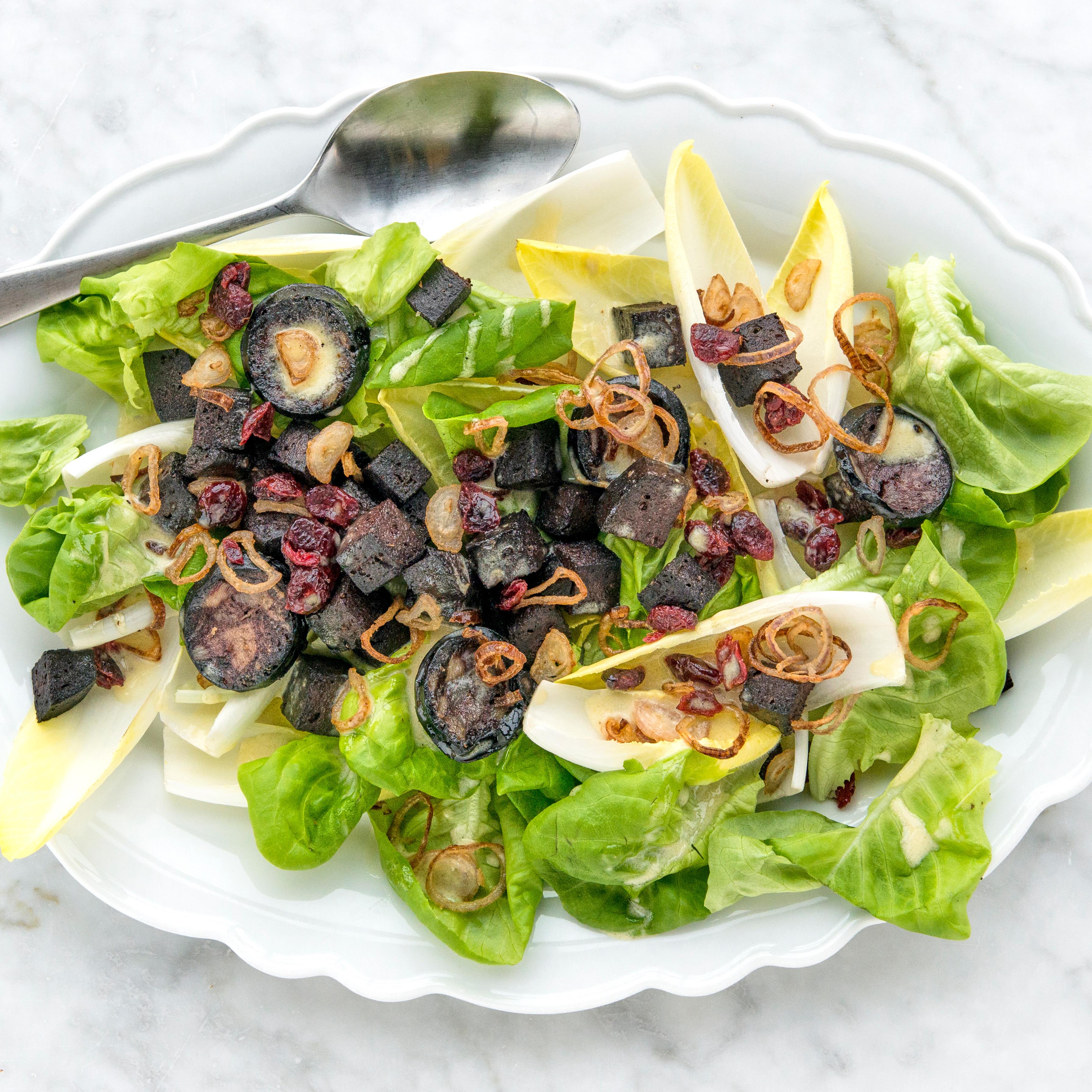 Salade d’endives au boudin frit