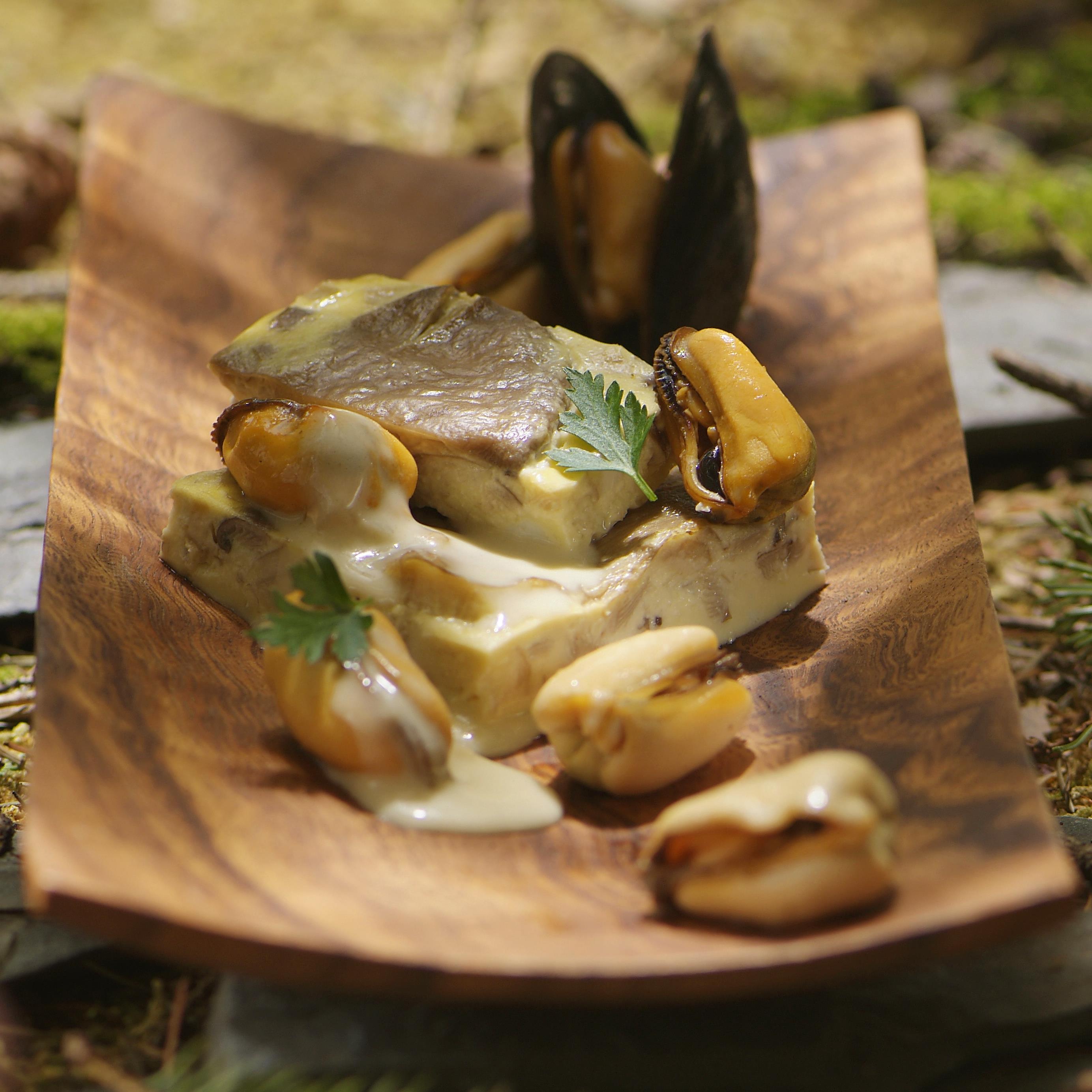 Moules sauce poulette et son flan de pleurotes