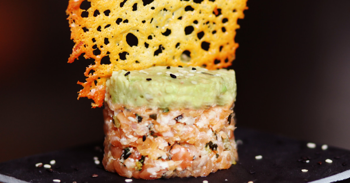 Tartare décoiffant de saumon parmesan