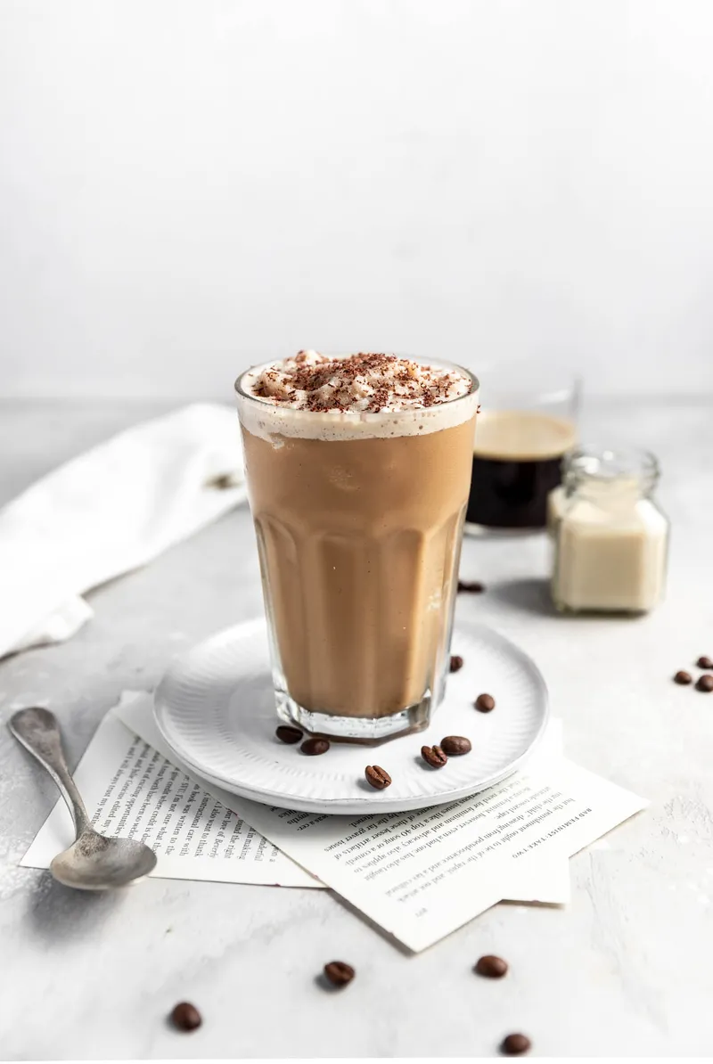 Café frappé maison à la cardamome (frappuccino)