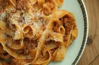 Pappardelle à la sauce bolognaise