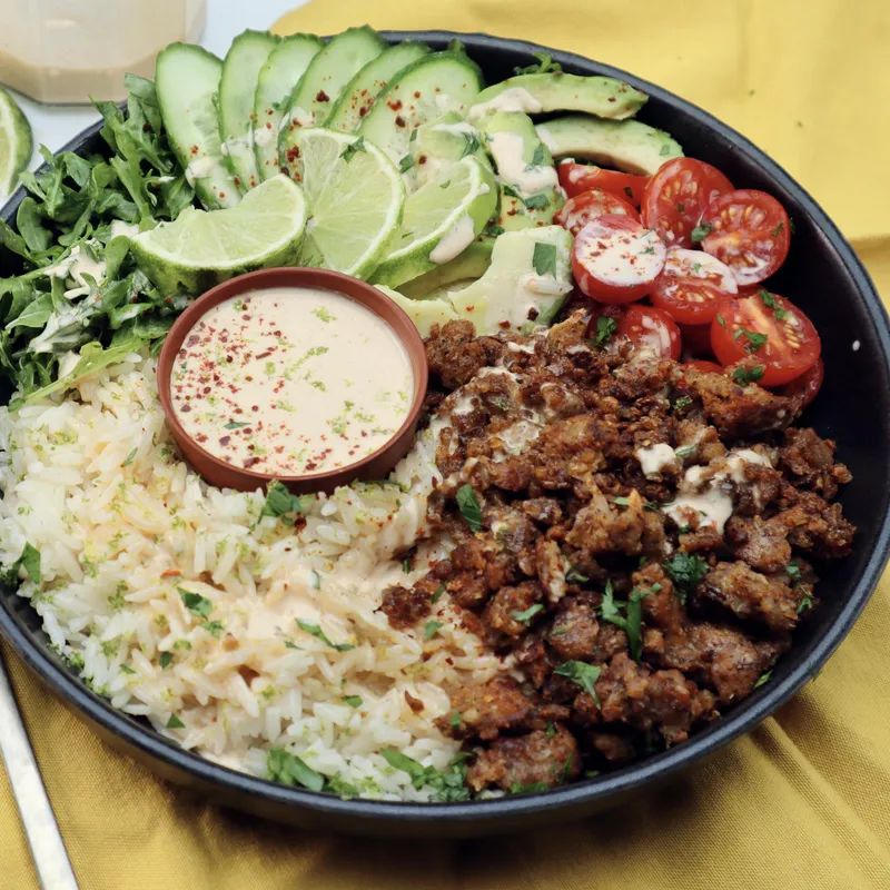 Bol festif au chipotle et à la lime