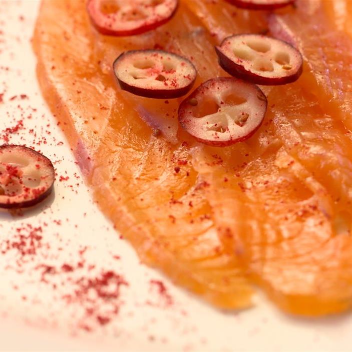 Gravlax de saumon aux canneberges