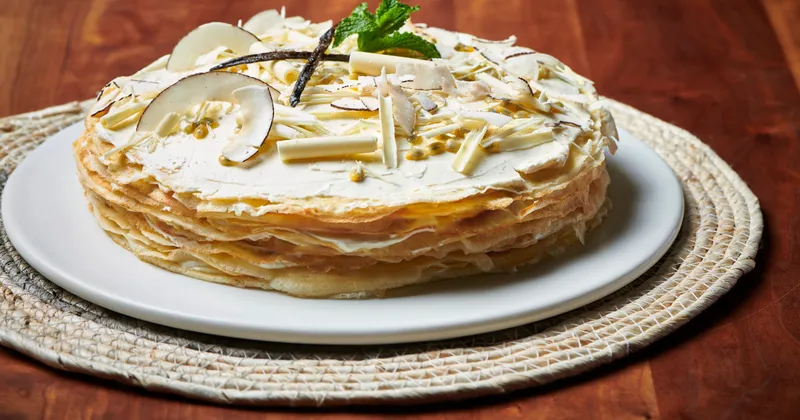 Gâteau mille-crêpes aux fruits de la passion