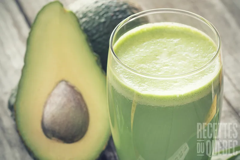 Smoothie vert à l'avocat