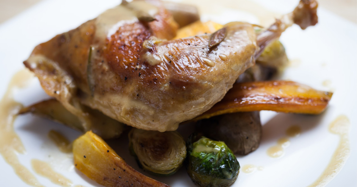 Braisé de cuisses de pintade au cidre de pomme
