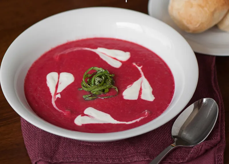 Soupe aux betteraves