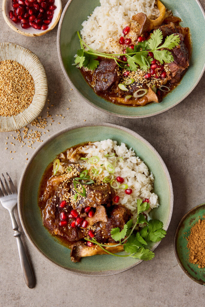 Boeuf braisé à l’asiatique et riz crémeux coco-gingembre