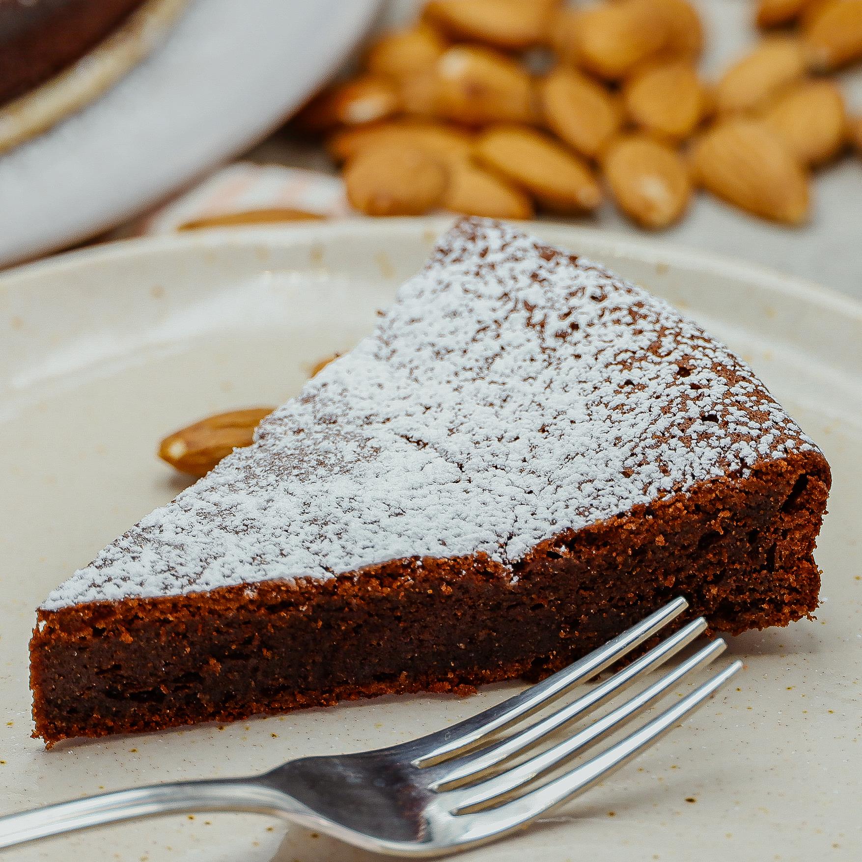 Gâteau (torta) aux amandes et au chocolat