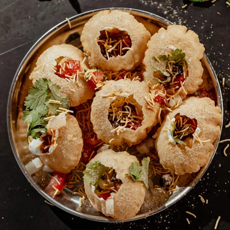 Dahi batata puri
