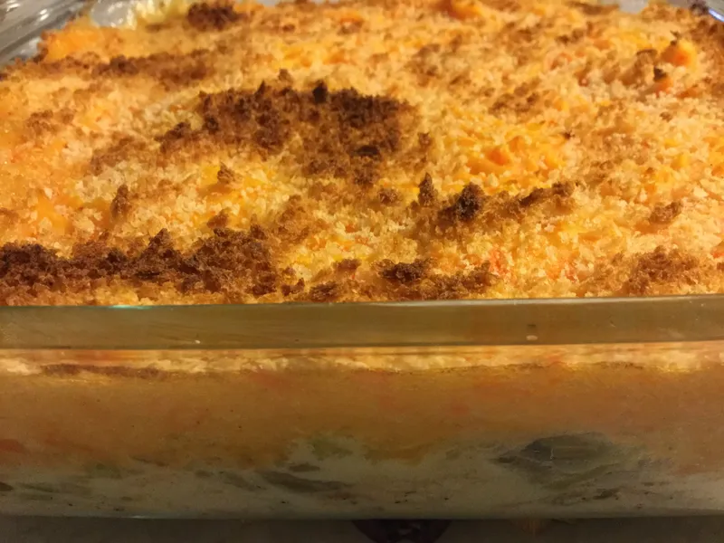 Gratin de saumon, poireaux et champignons